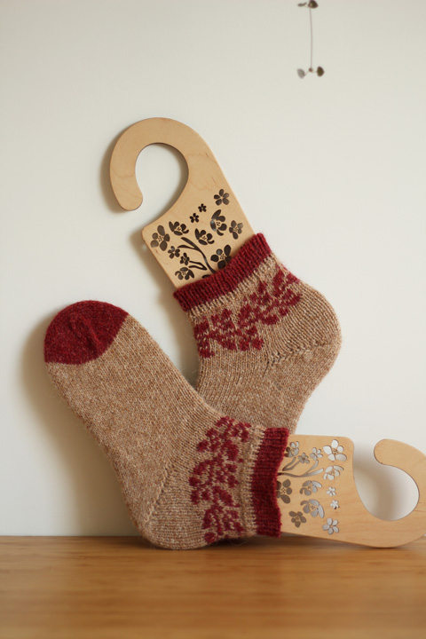 Between petals socks